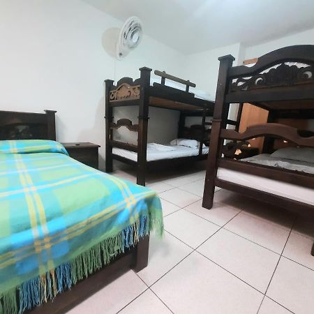 San Gil Tours Hostal エクステリア 写真
